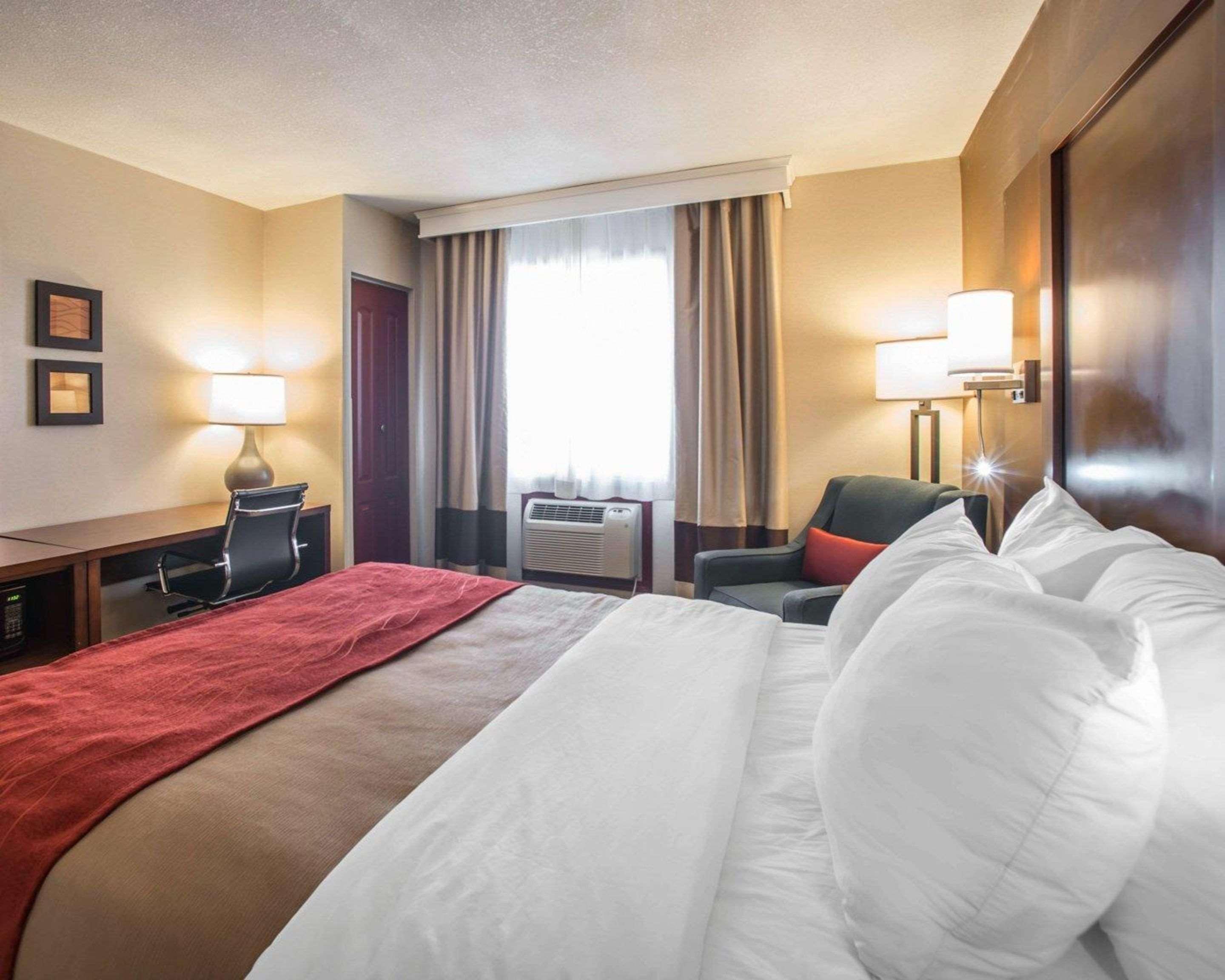 Quality Inn & Suites Boonville - Columbia Exteriör bild