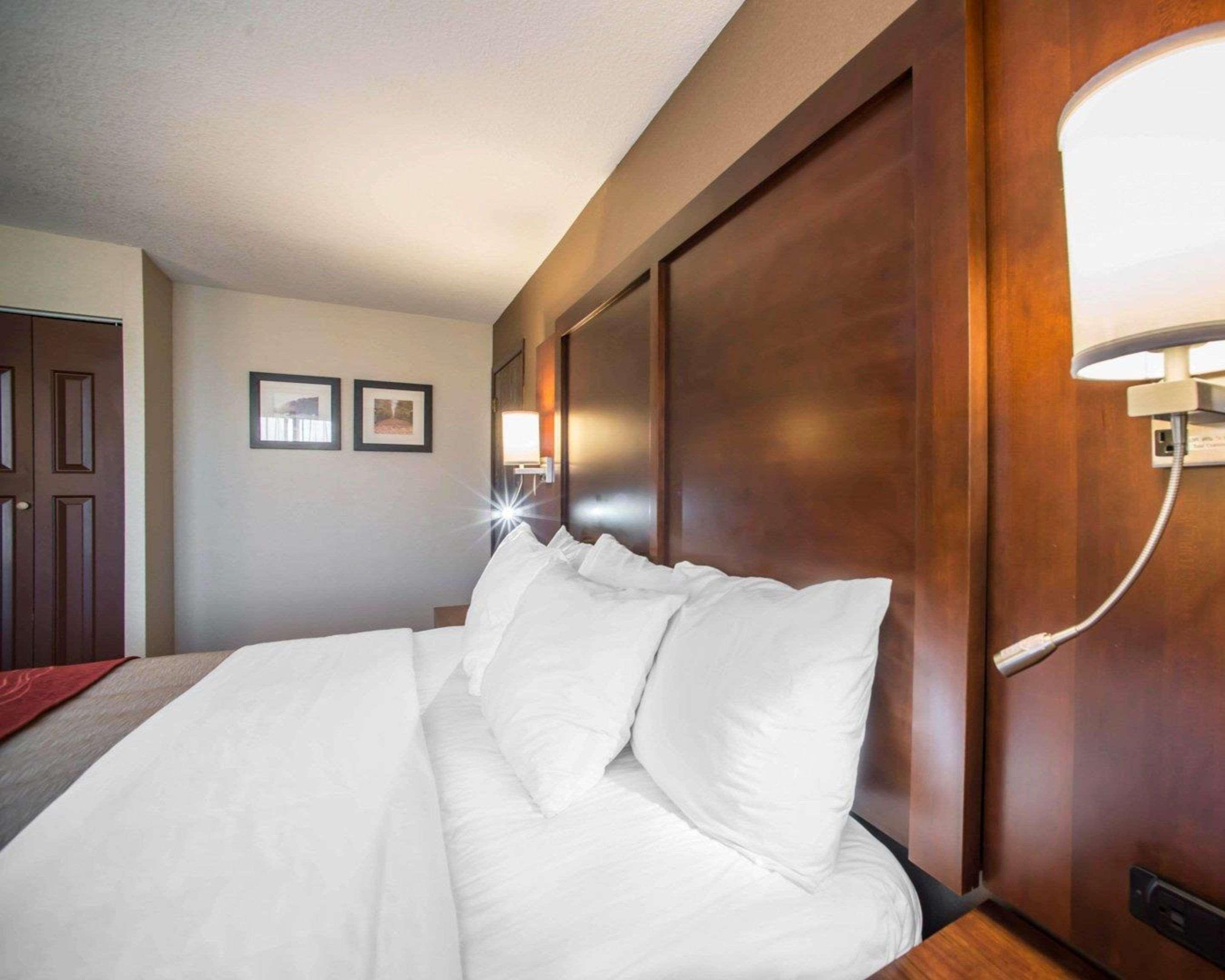 Quality Inn & Suites Boonville - Columbia Exteriör bild