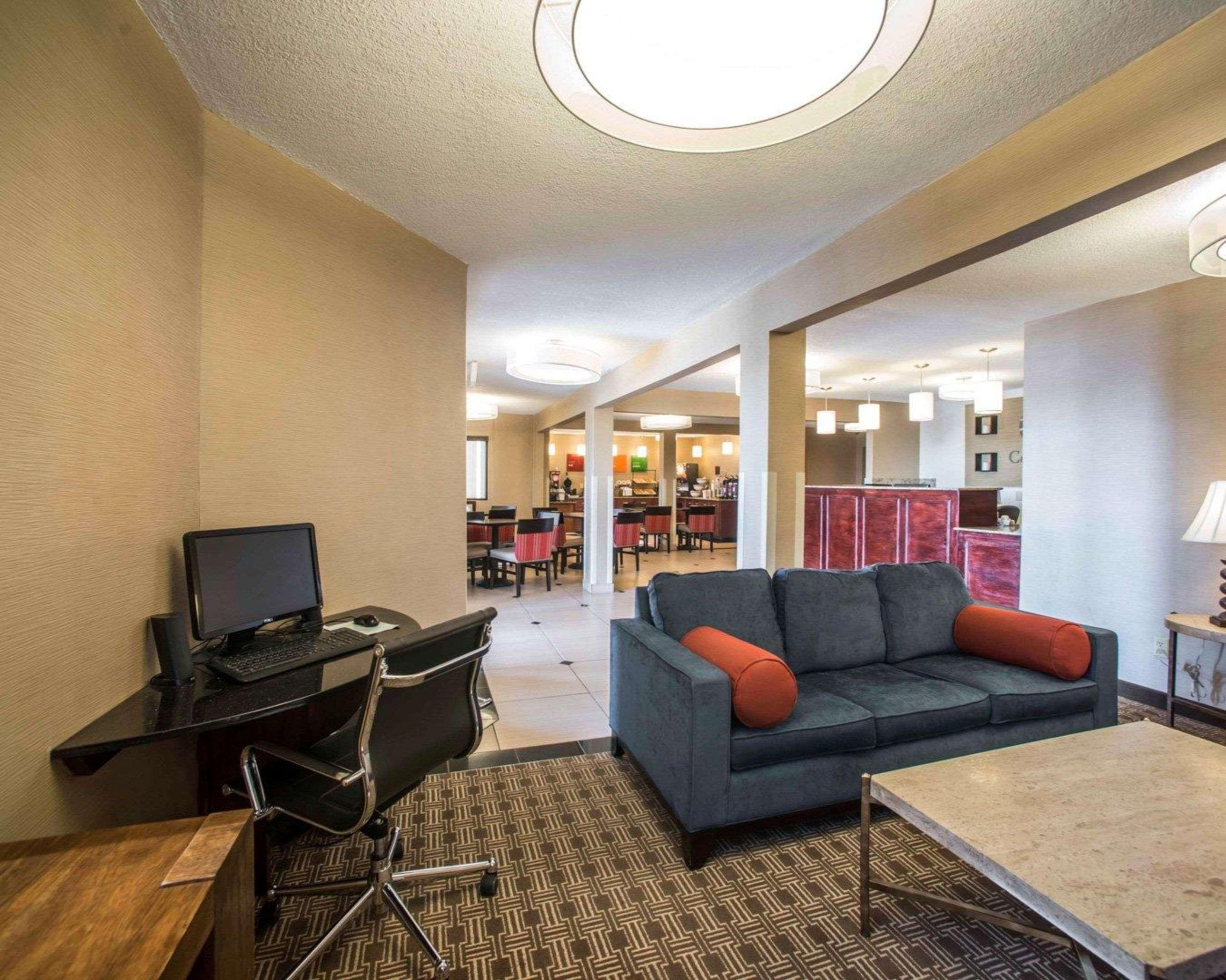 Quality Inn & Suites Boonville - Columbia Exteriör bild