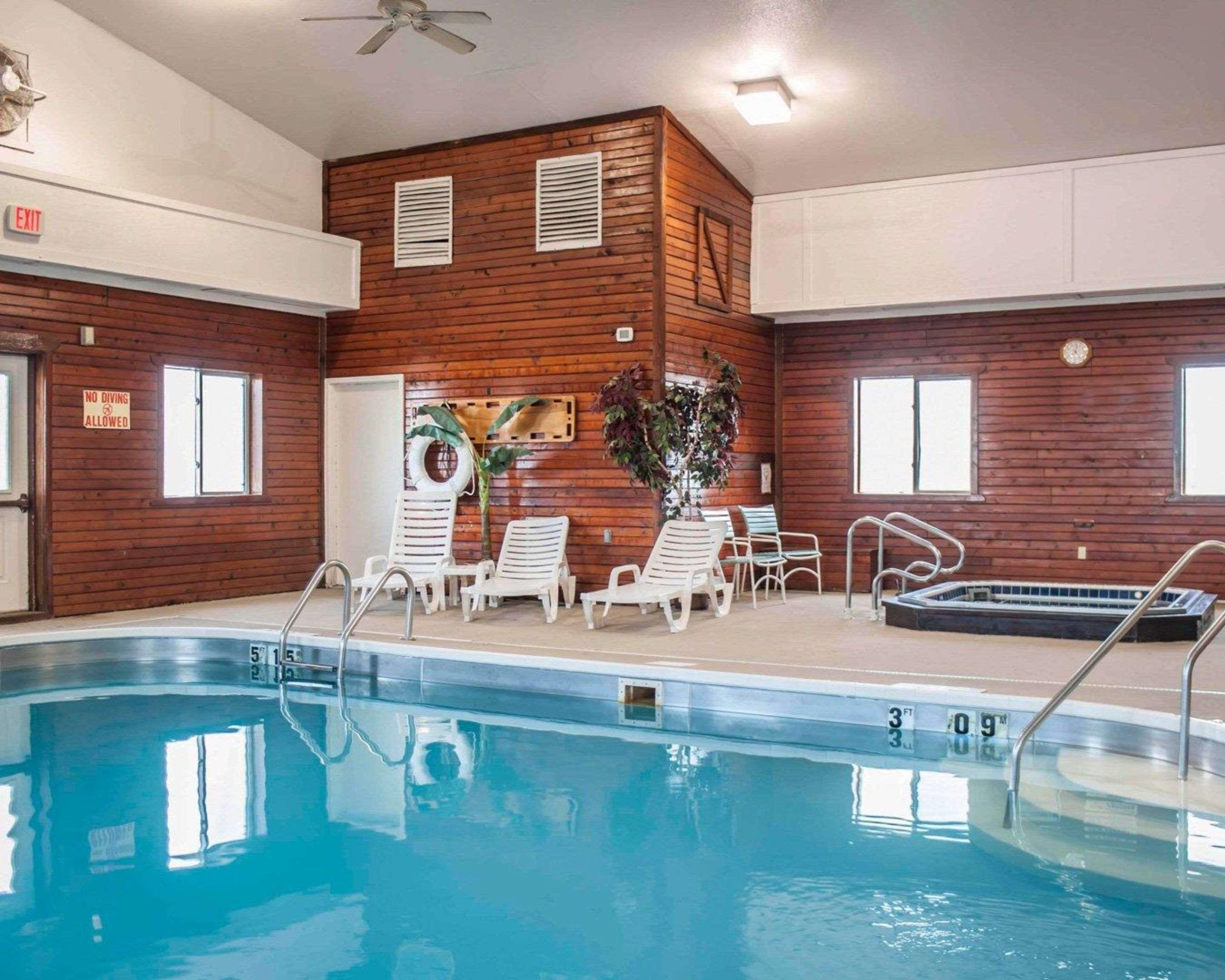 Quality Inn & Suites Boonville - Columbia Exteriör bild