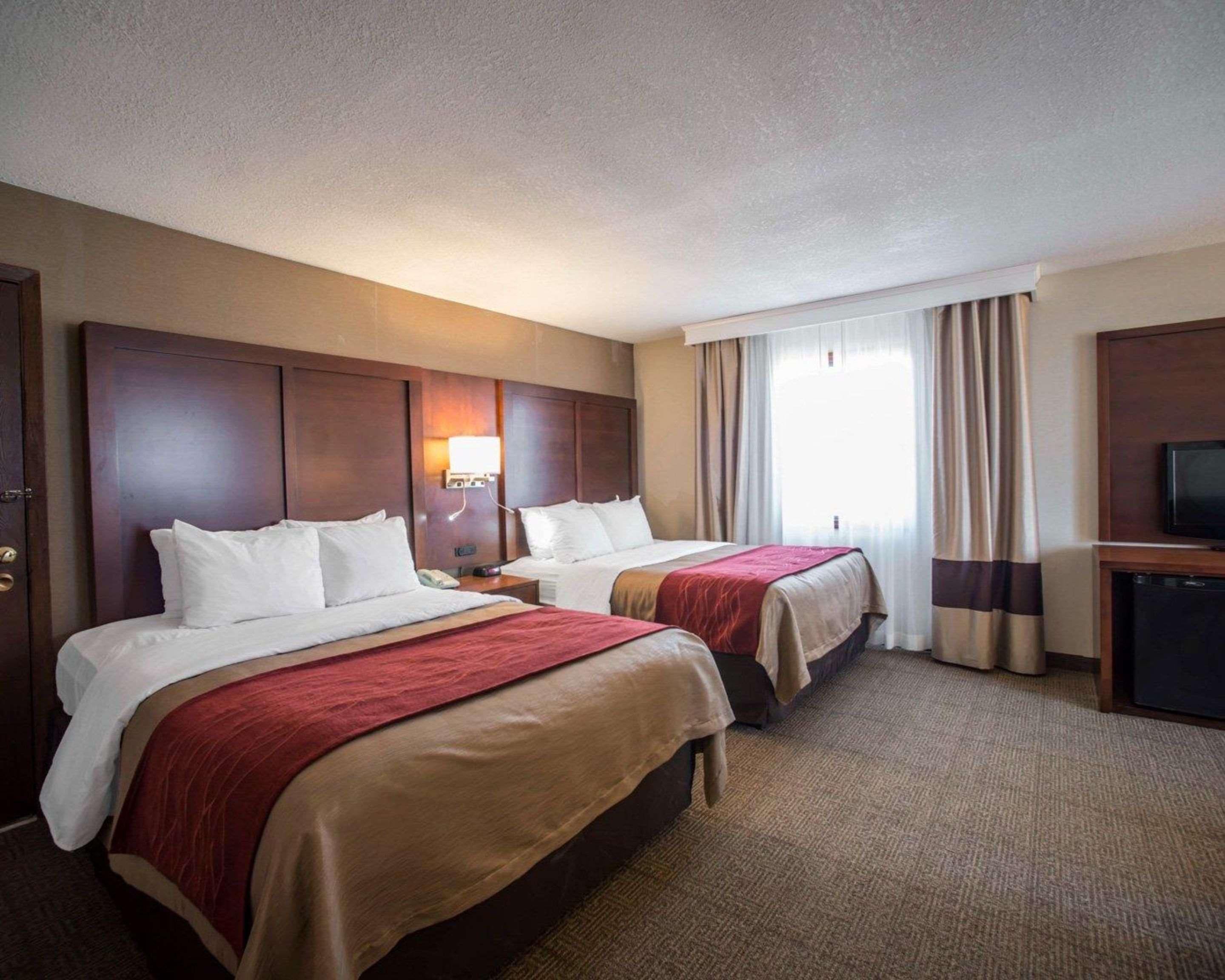 Quality Inn & Suites Boonville - Columbia Exteriör bild