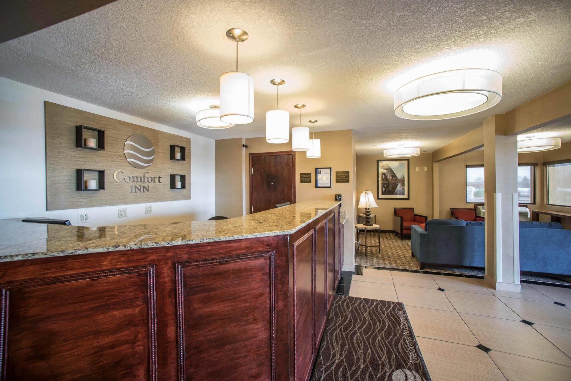 Quality Inn & Suites Boonville - Columbia Exteriör bild