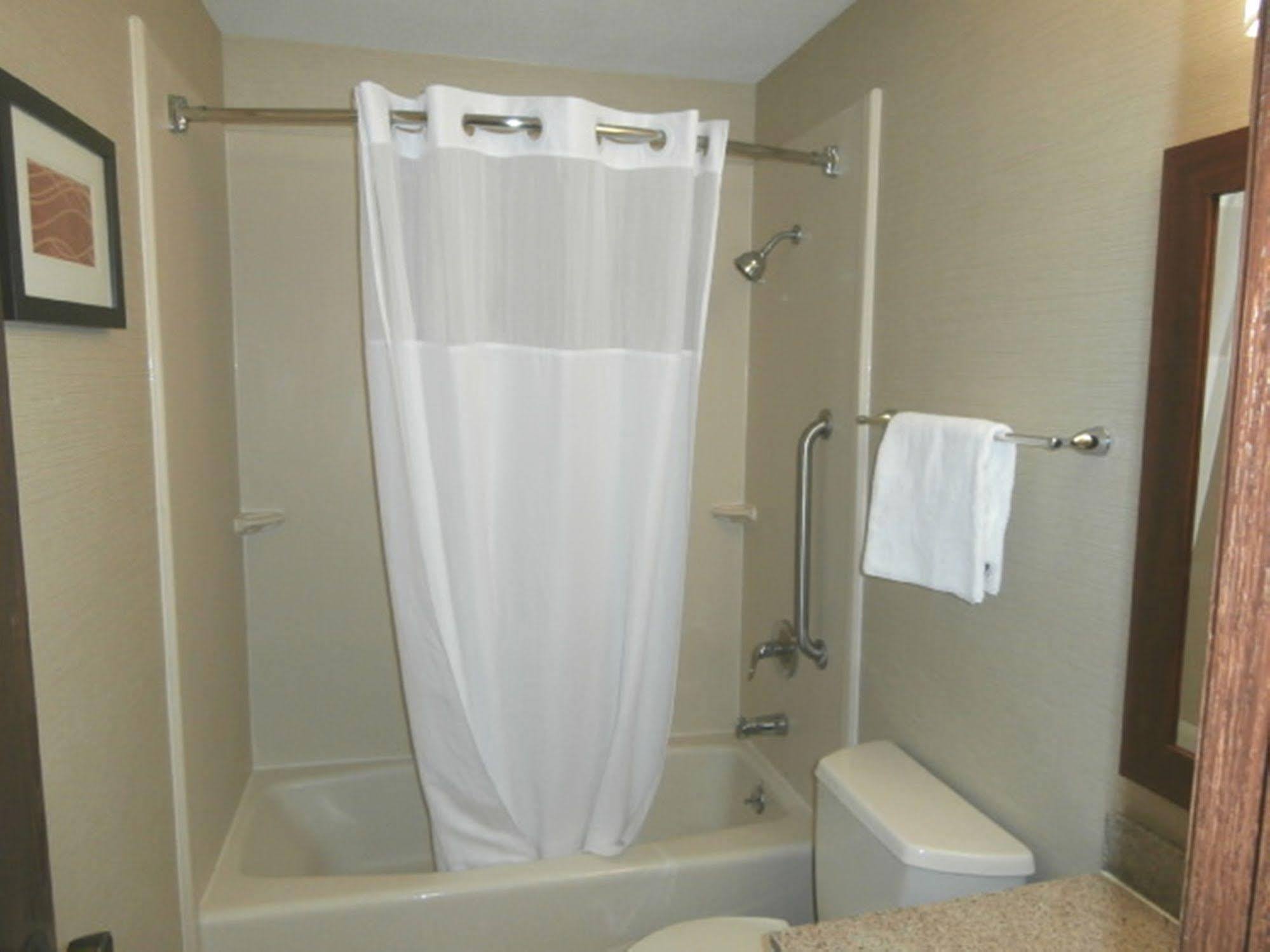 Quality Inn & Suites Boonville - Columbia Exteriör bild